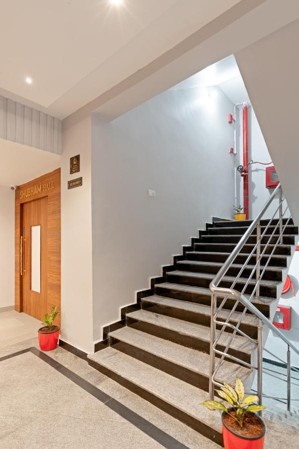 The Elite Hotel Hyderabad Exterior photo